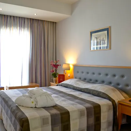 Готель Athena Rhodes City