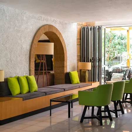 Hotel Athena